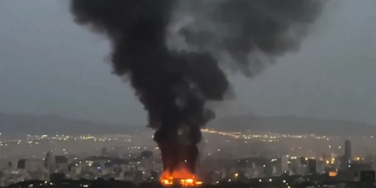 İsrail'den Tahran’a Tahliye Çağrısı Yapıldı