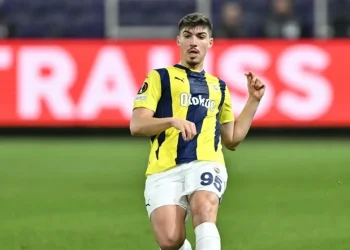 Brentford Direktörü’nden Yusuf Akçiçek transfer açıklaması