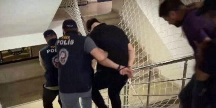 6 ilde dolandırıcılık operasyonu: 44 gözaltı