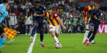 90+4’te penaltı kaçtı! Fenerbahçe İzmir’de takıldı