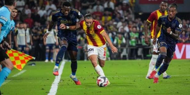 90+4’te penaltı kaçtı! Fenerbahçe İzmir’de takıldı