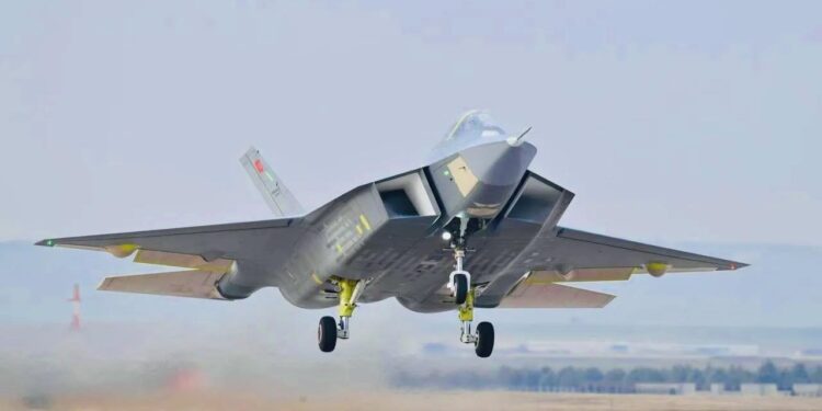 ABD basını: KAAN, F-35’e alternatif olma yolunda