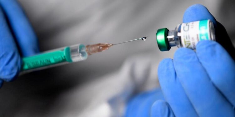 ABD, mRNA aşı projelerini iptal etti: “Faydasından çok riski var”