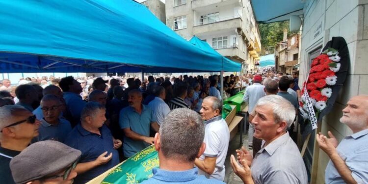 Acı veda! Hayatını kaybeden 4 kişiye son görev