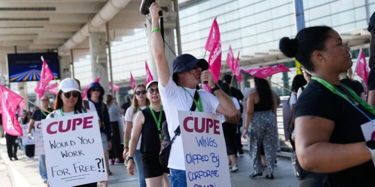 Air Canada personellerinden grev!