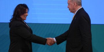 AK Parti’de hareketlilik sürüyor! Özlem Çerçioğlu’ndan sonra milletvekilleri de yolda