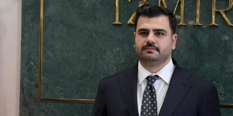 AK Parti’den dikkat çeken uyarı: O fotoğraf büyük bedellerin sembolüdür!