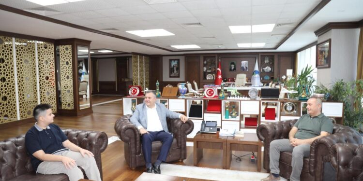AK Partili Çubuk Belediyesi’nden eğitime tam destek, LGS’de tam puan
