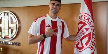 Arjantinli stoper Lautaro Giannetti artık Süper Lig’de!