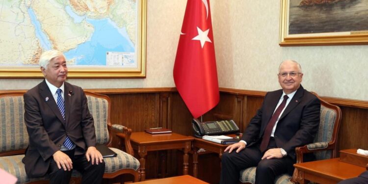 Bakan Güler, Japon mevkidaşı Gen Nakatani ile bir araya geldi