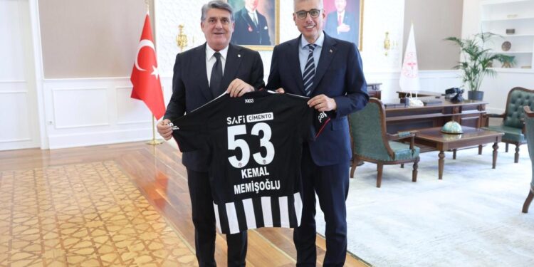 Bakan Memişoğlu, Serdal Adalı’yı kabul etti
