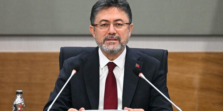 Bakan Yumaklı’dan “yapay et” iddialarına yanıt