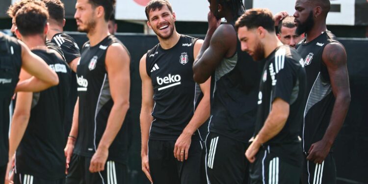 Beşiktaş, Avrupa maçının kadrosunu duyurdu: Yıldız isim İstanbul’da kaldı
