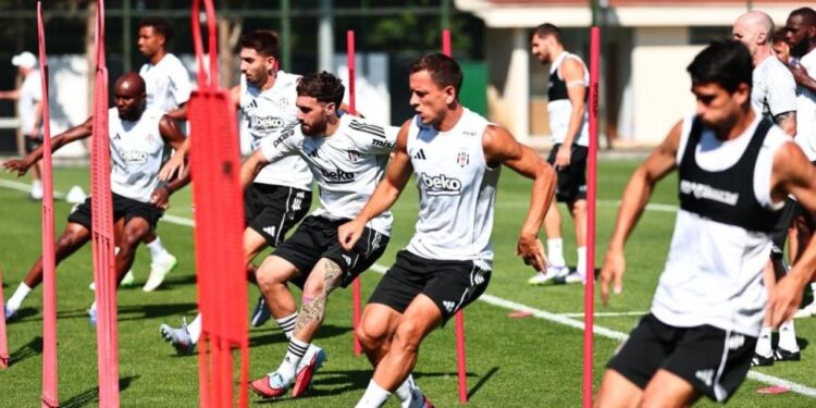 Beşiktaş, St. Patrick’s maçı hazırlıklarına başladı
