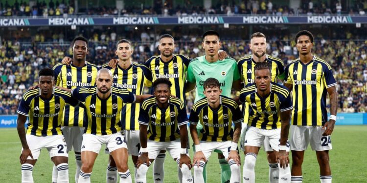Bir reklam Rumları çıldırtmaya yetti! Fenerbahçe’yi UEFA’ya şikayet ettiler