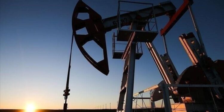 Brent petrolün varili 65,64 dolardan işlem görüyor