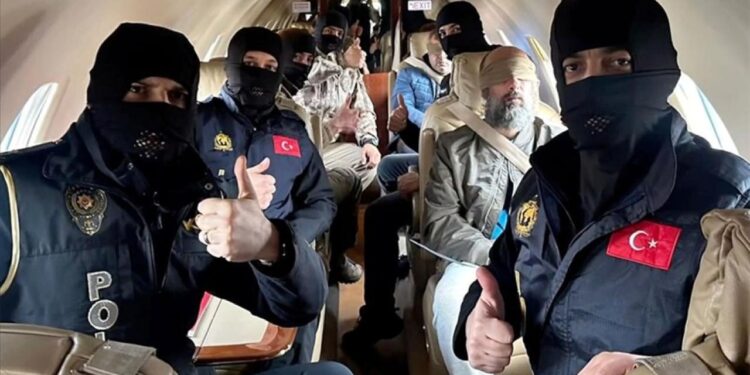 ‘Daltonlar’ iddianamesi: Üyelerini 15-20’li yaşında gençlerden seçiyor