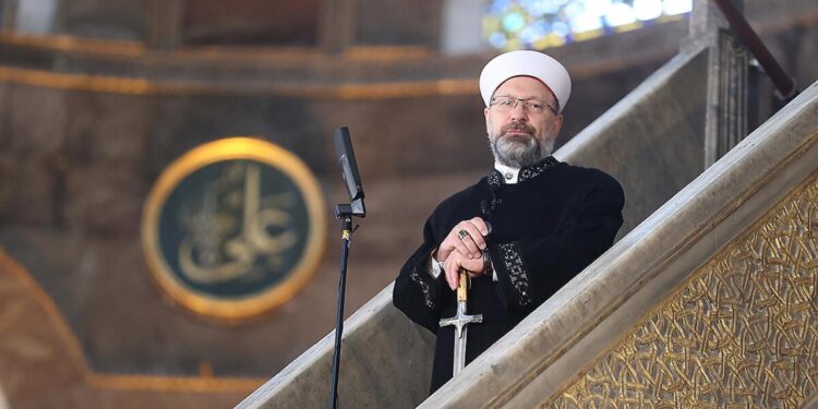 Erbaş’ın kızı Şeydanur Küçük hakkındaki iddialar çürüdü, Mil-Diyanet Sen sert çıktı