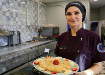 Eşine yaptı, menüsüne koydu şimdi siparişlere yetişemiyor