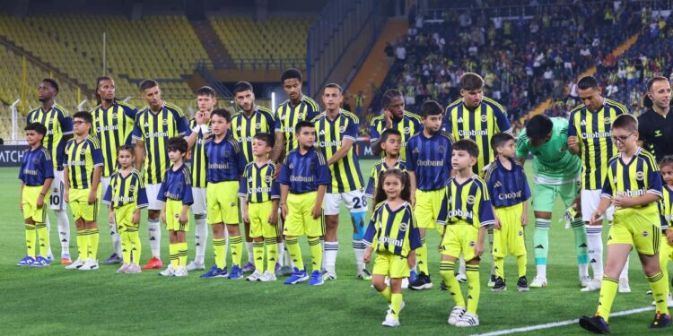 Feyenoord – Fenerbahçe! İlk 11’ler belli oldu