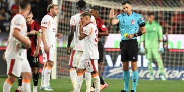Galatasaray bilançoyu açıkladı! 12 ayda dudak uçuklatan zarar