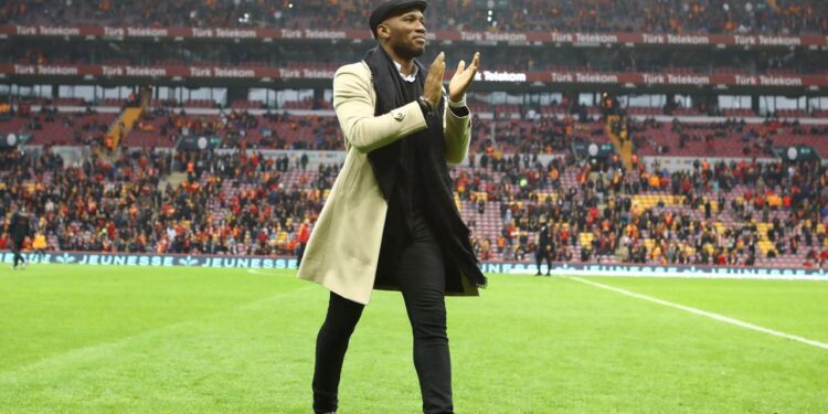 Galatasaray ‘kule’ gibi stoperi alıyor: Drogba araya girdi, bir sözü yetti
