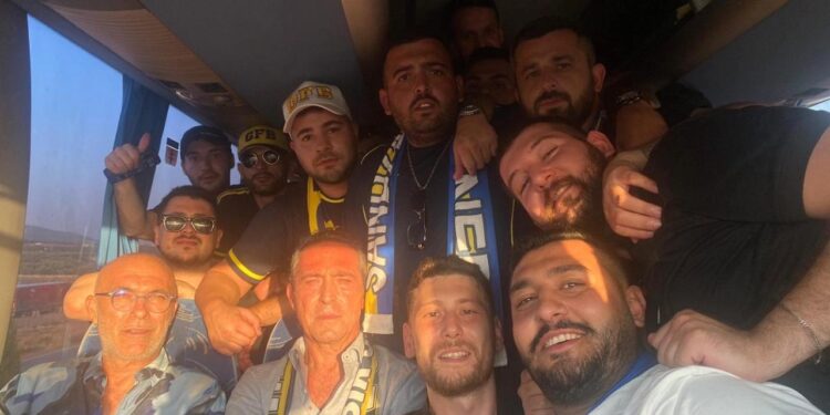 Geçen sezon olaylar yaşanmıştı! Ali Koç deplasman otobüsünde