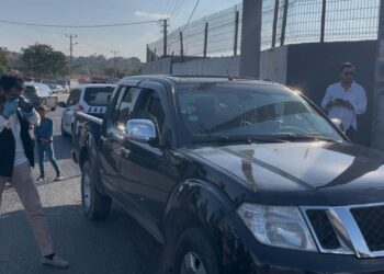 Gelin almaya giden araç kurşun yağmuruna tutuldu! Damat yaralı