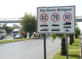 Genelge yayımlandı! Milyonlarca sürücüye müjde: Hız sınırları yeniden gözden geçiriliyor