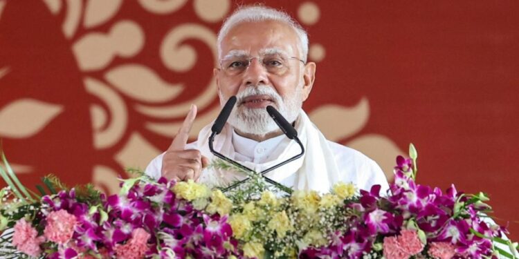 Hindistan’dan Pakistan’a açık tehdit:: “BrahMos füzeleri ile yok ederiz”