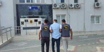 İnterpol tarafından kırmızı bülten ile aranıyordu! Mersin’de yakalandı