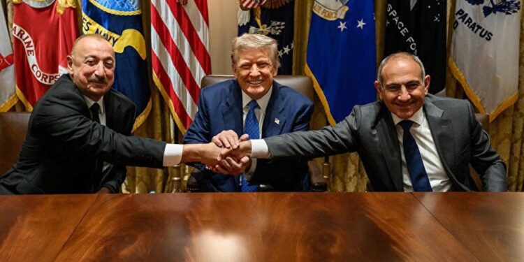 İran, Ermenistan üzerinden transit koridorunun kurulmasına karşı