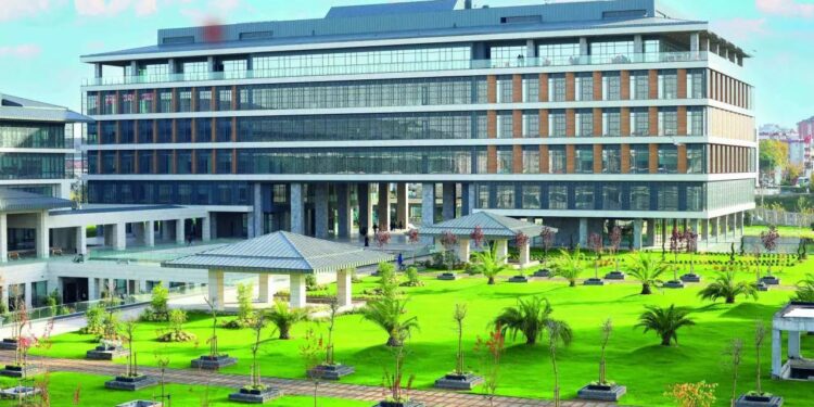 İstanbul 29 Mayıs Üniversitesi: Bilim ve hayata hazırlayan kampüs