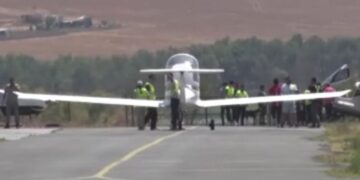 İstanbul semalarında korku dolu anlar! Arızalanan uçak acil iniş yaptı