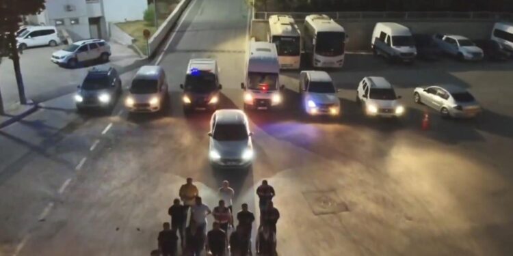 İstanbul’da çetelere operasyon: Şehir eşkıyalarına asla müsaade etmeyeceğiz