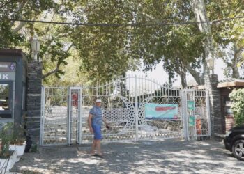 İstanbul’da şiddetli rüzgar! Gülhane Parkı kapatıldı