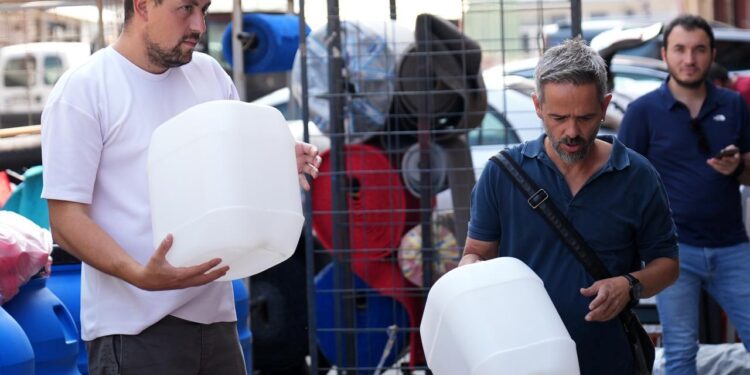 İzmir’de su çilesi bitmiyor! Bidon satışları bir anda patladı