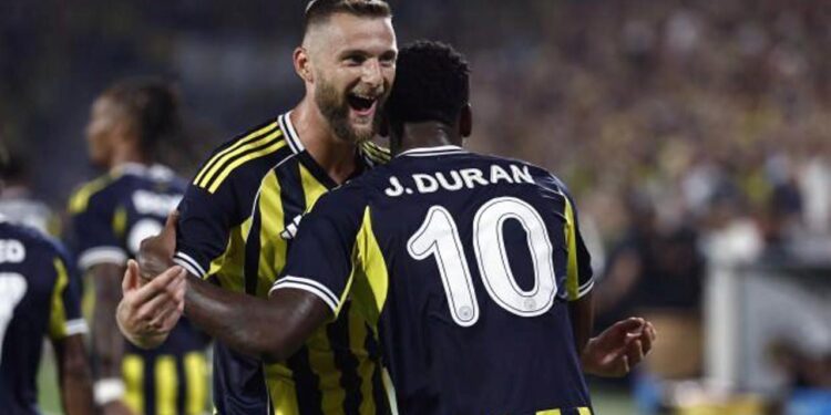 Jhon Duran’ın eski takım arkadaşı Süper Lig yolunda: Gelmeye sıcak bakıyor