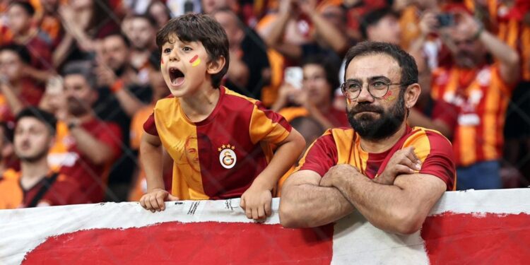 Kaleci tavsiyesi taraftardan geldi: Muslera’nın veliahtı Latin Amerika’dan