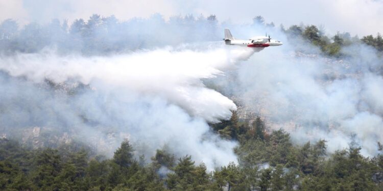 Karabük’teki orman yangını büyük ölçüde kontrol altına alındı