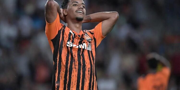 Konferans Ligi’ne düşen Arda Turan’ın takımı Shakhtar’a isyan: Beşiktaş maçı sadece…