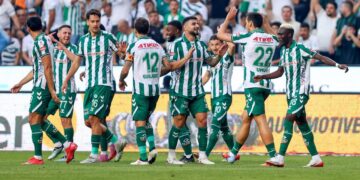 Konyaspor çok farklı! Liderlik koltuğunu bırakmadı