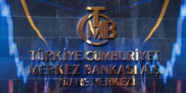 Merkez Bankası açıkladı: Yıl sonu enflasyon ve dolar tahmini yükseldi