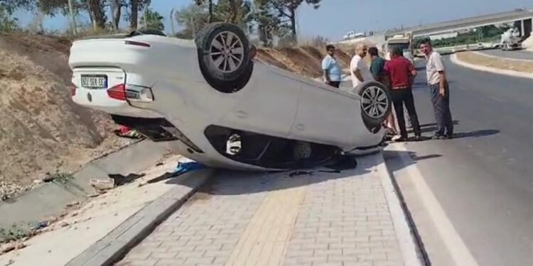 Mersin’de takla atan otomobildeki 4 kişi yaralandı