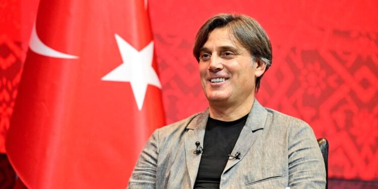 Montella’dan heyecanlandıran açıklama! “Hala teklif bekliyorum”