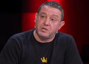 Nihat Kahveci, ünlü yorumculara canlı yayında ateş püskürdü: Adam olun adam!