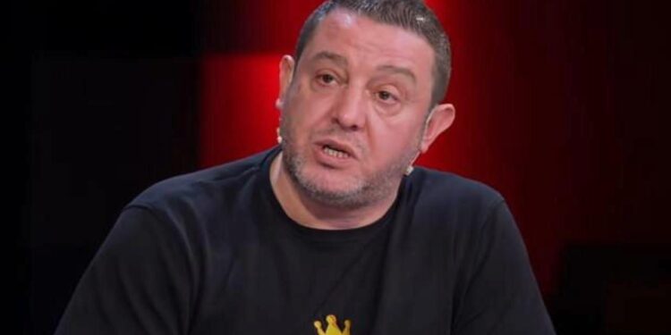 Nihat Kahveci, ünlü yorumculara canlı yayında ateş püskürdü: Adam olun adam!