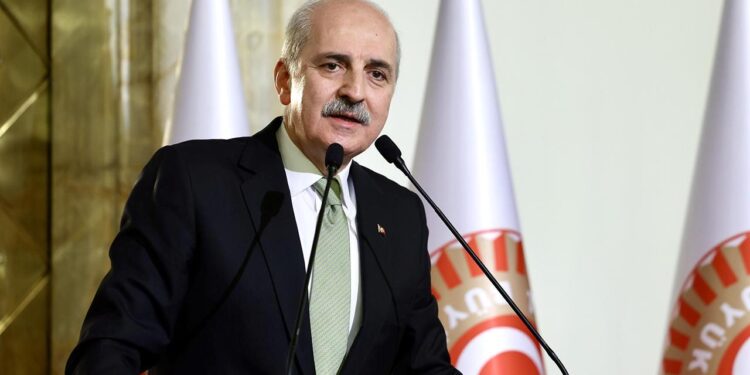Numan Kurtulmuş’tan Pakistan’daki felakette hayatını kaybedenler için başsağlığı mesajı