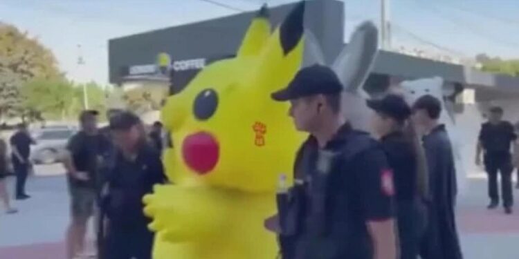 Pikachu, Moldova’da gözaltına alındı