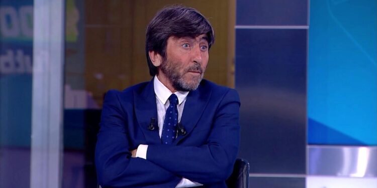 Rıdvan Dilmen’den Mourinho’ya sert eleştiri: Herkesi ters köşe yaptı